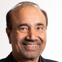 Distinguished Professor Harjinder Singh staff profile picture