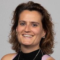 Associate Professor Lara Matia-Merino staff profile picture