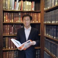 Dr Wentao Wu staff profile picture